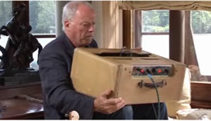 Having a little amp trouble, Mr Gilmour?