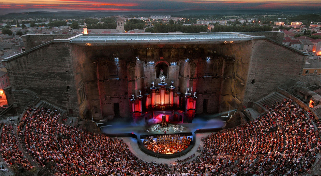 orange theatre antique gilmour david théâtre france le dorange stage abandoned himself devil present would