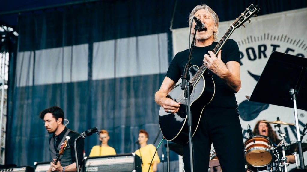Roger Waters Newport Folk Festival 2015 (14)