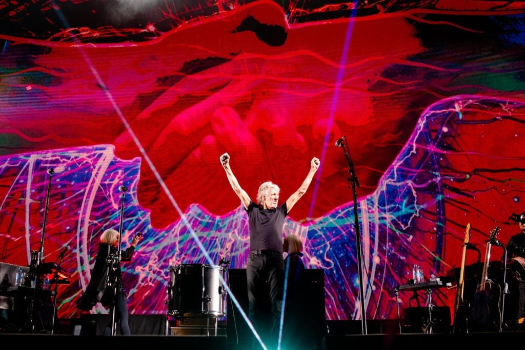 Roger Waters Us and Them Concert Film Streaming Video