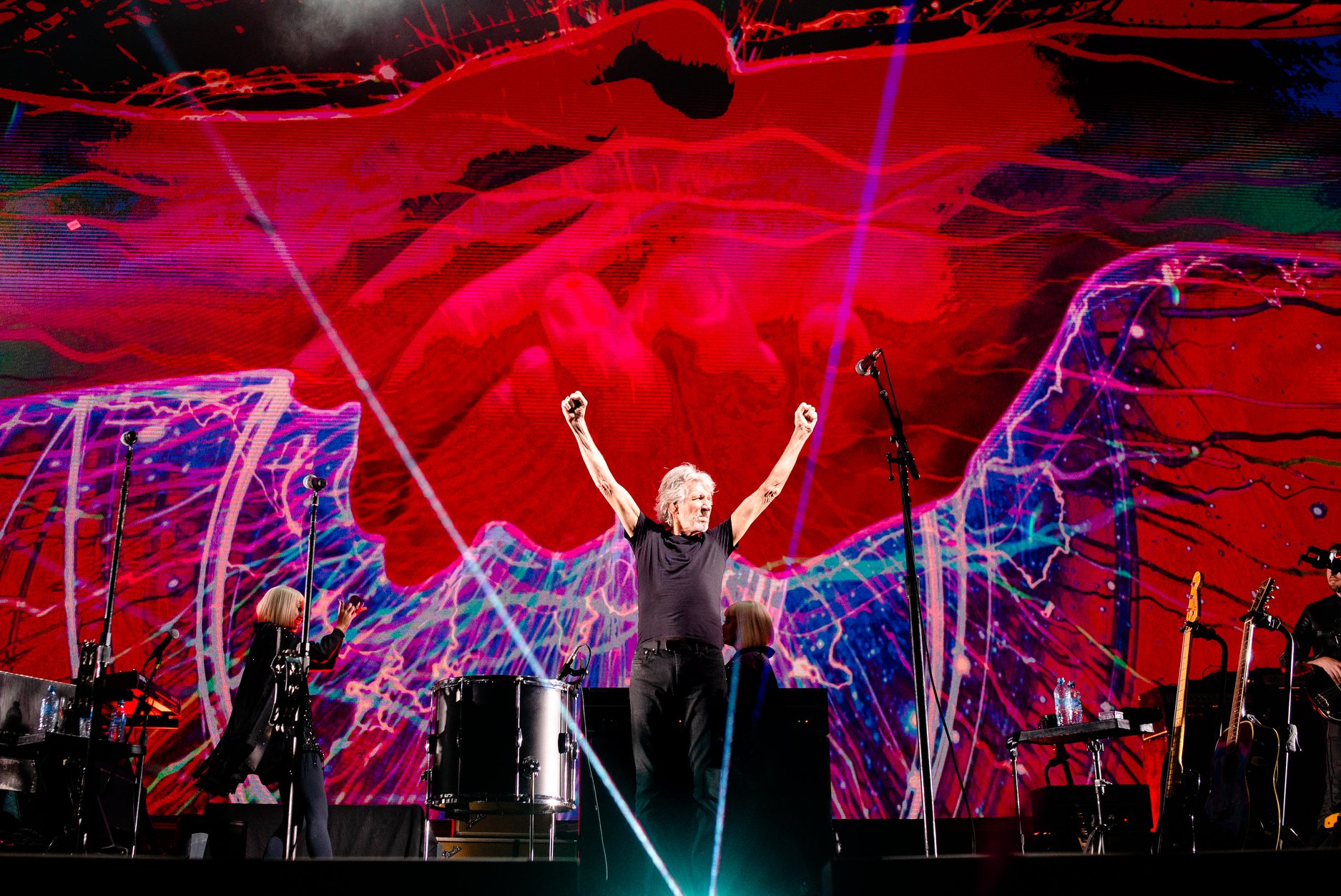 Roger Waters Us and Them Concert Film Streaming Video