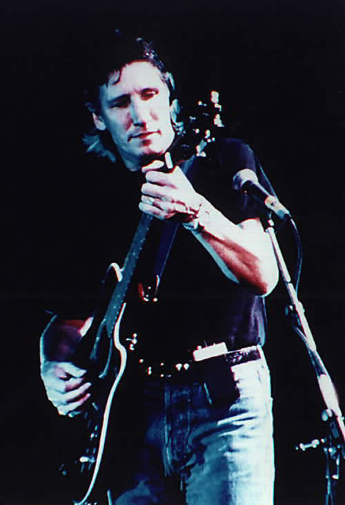 Roger Waters (25) Roger Waters