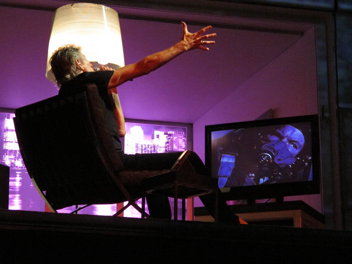 2012-01-27 - Roger Waters - Burswood Dome - Perth - Australia (Photos: Scott Johnson)