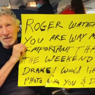 Roger Waters This Is Not A Drill Tour 2022 Audience Sign
