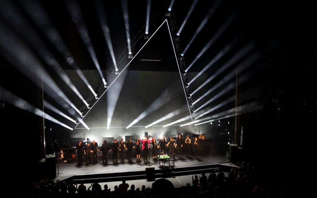 Roger Waters London Palladium 2023 Stage and Band [Pic: Kate Izor ]
