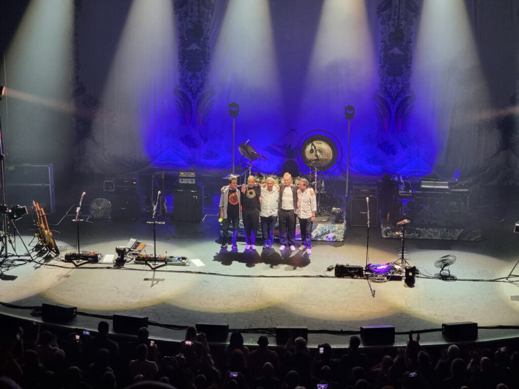 23 End of show