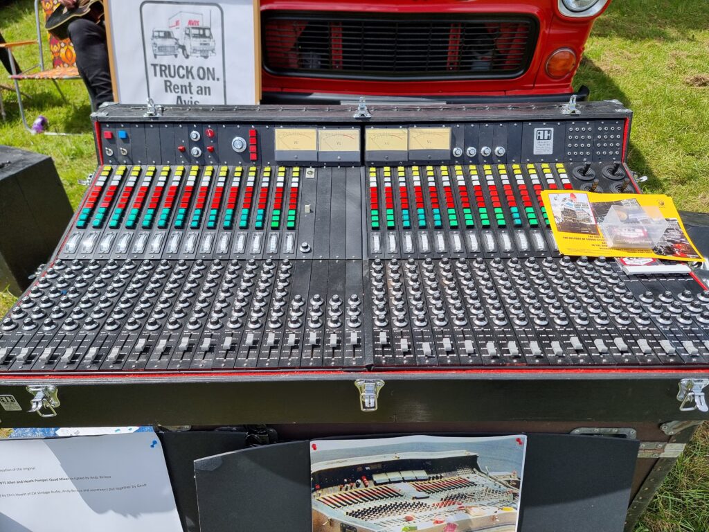 CV Vintage Audio Pink Floyd PA (4)