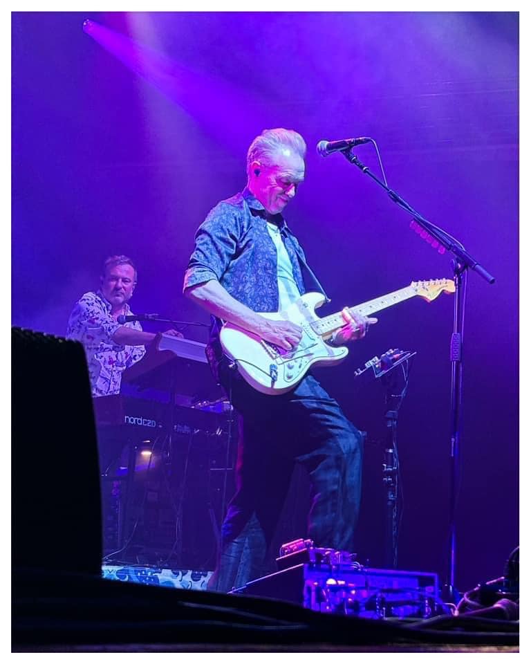 Gary Kemp playing guitar