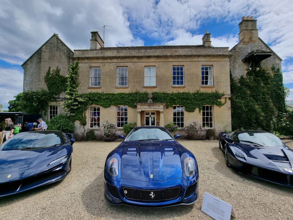 Nick Mason Cars (18) Ferraris in front of the Main House