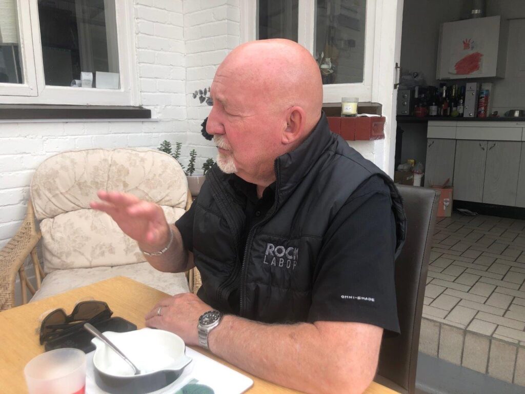Chris Adamson joining Chris Hewitt for dinner
