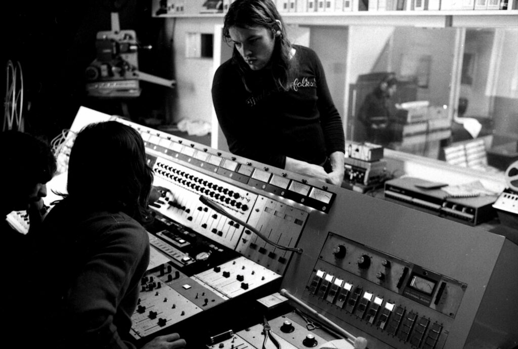 1972 Pink Floyd Recording Obscured By Clouds (9)