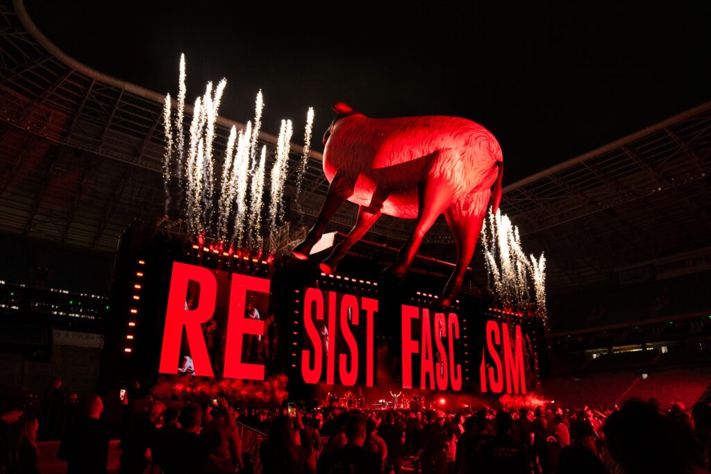 Roger Waters This Is Not A Drill Tour 2022 2023 (6)