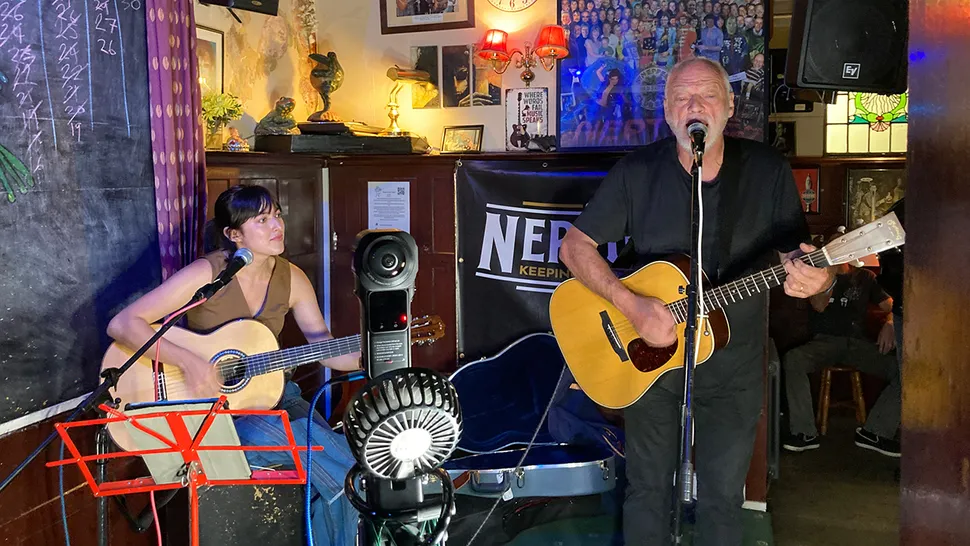 David Gilmour Brighton Pub Performance Image credit Russell Fairbrother