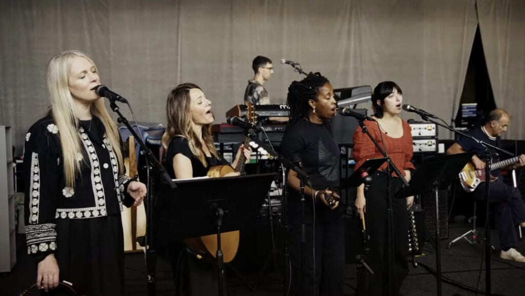 David Gilmour Tour Rehearsals (14)