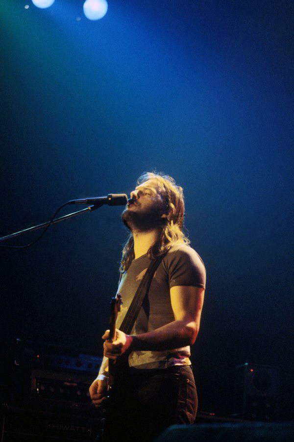 1977-03-30 David Gilmour at New Bingley Hall, Stafford, England