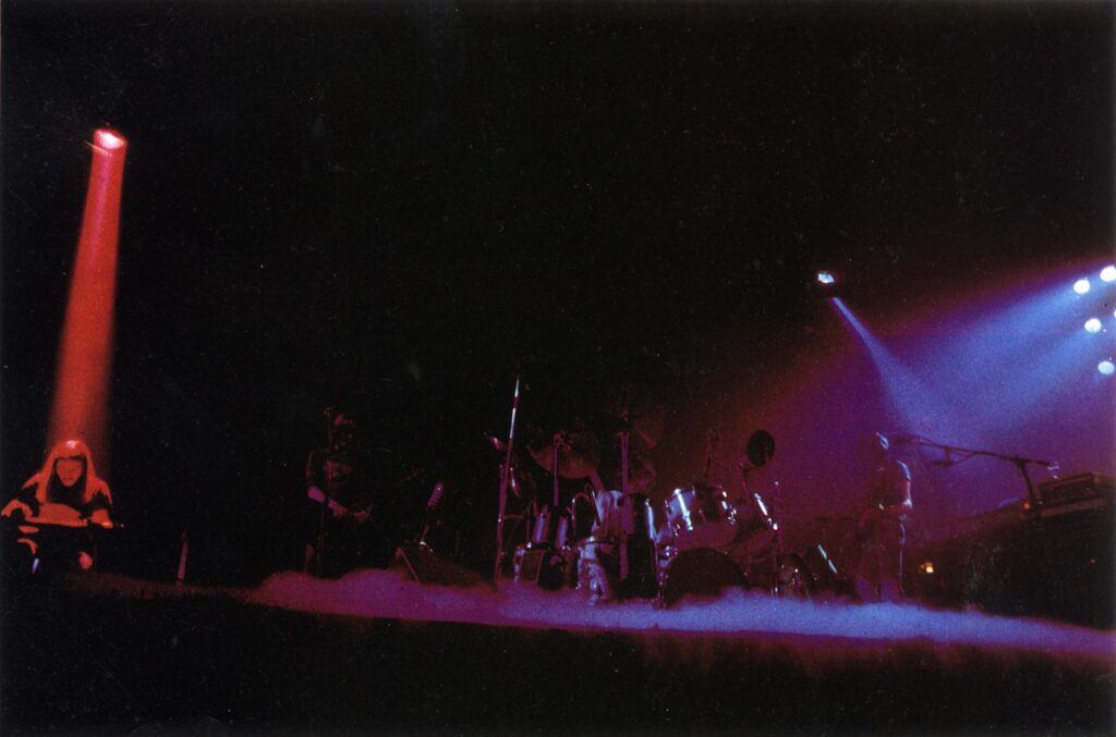 1977 Pink Floyd during Shine On You Crazy Diamond Pt VI-IX, European In The Flesh Tour 77