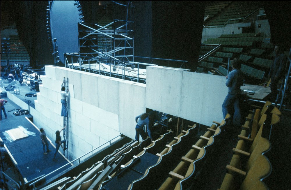 1980 Building The Wall