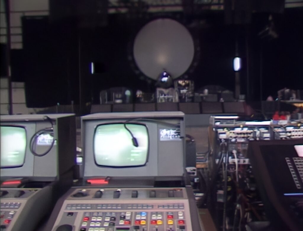 1987 Pink Floyd Momentary Lapse of Reason Tour Rehearsals backstage FOH