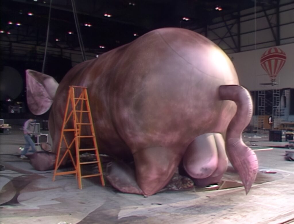 1987 Pink Floyd Momentary Lapse of Reason Tour Rehearsals backstage pig