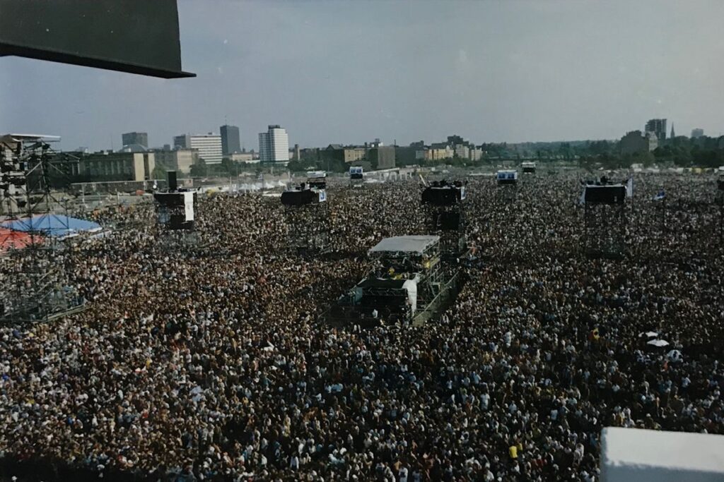 The Wall Live in Berlin 1990 Roger Waters (1)