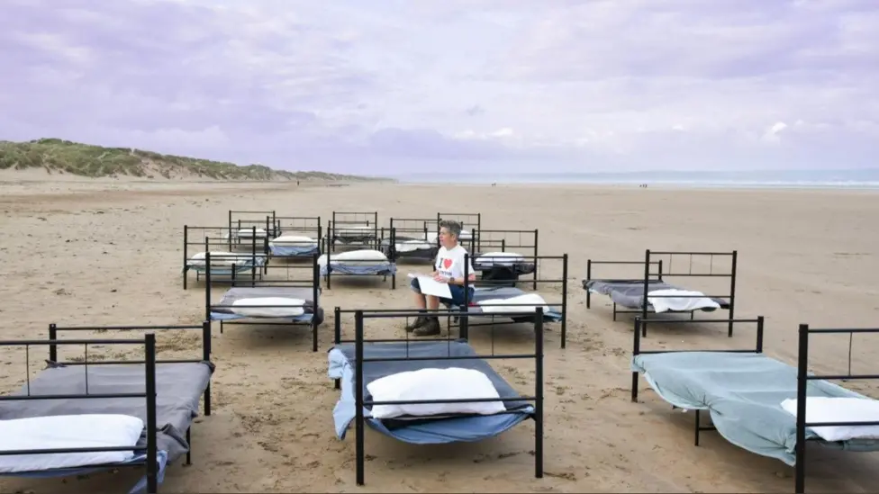 2025 A Momentary Lapse of Reason beds